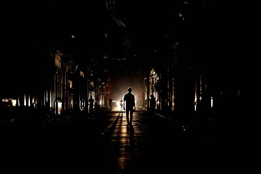 特朗普的三重局