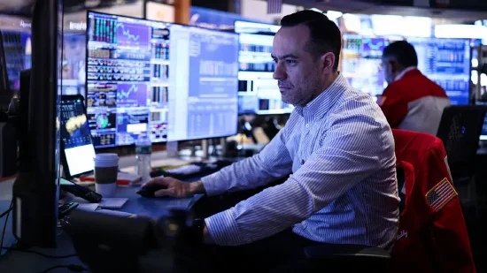 早盘：美股小幅上扬 纳指上涨0.6%