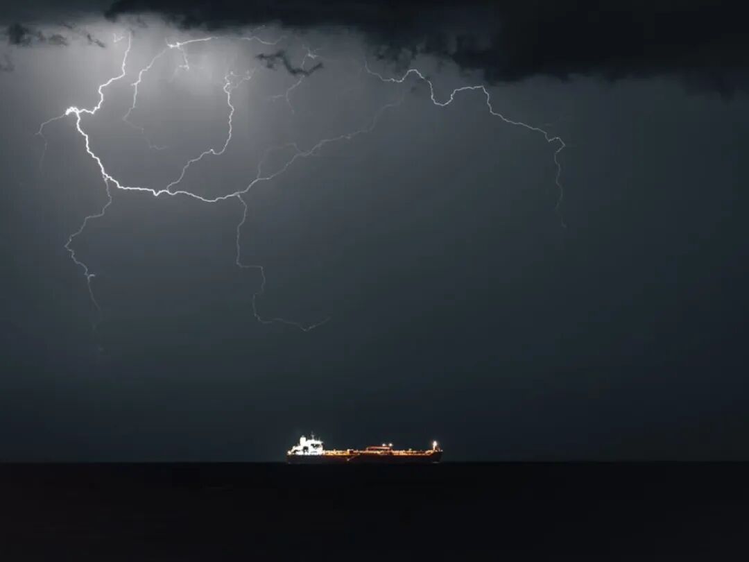 美国碰了一鼻子灰